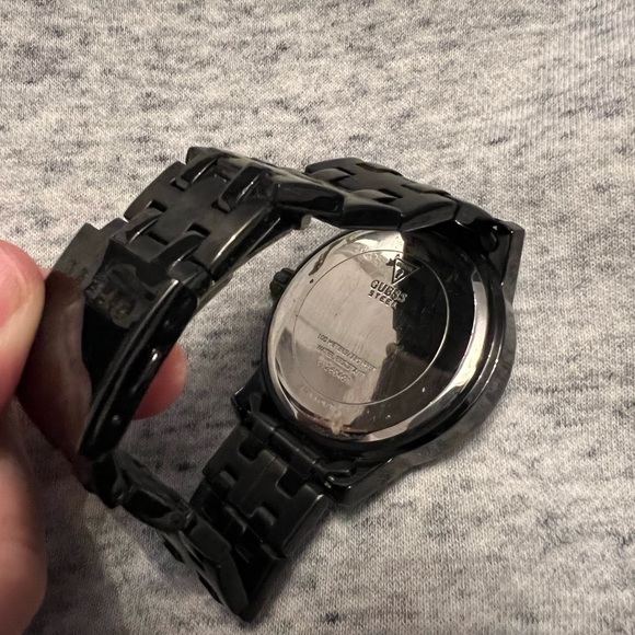 Guess watch - Picture 2 of 2